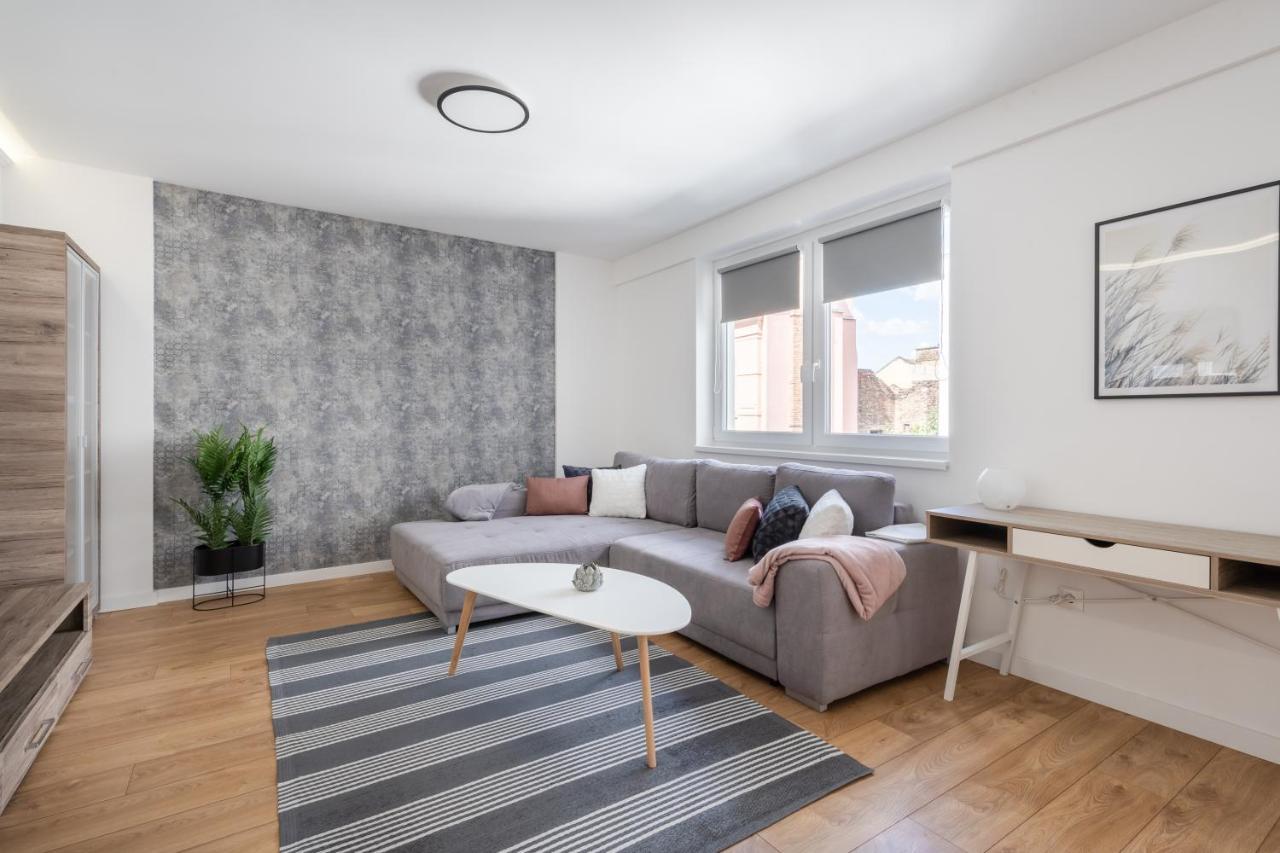 Apartment The Rose Garden - *
